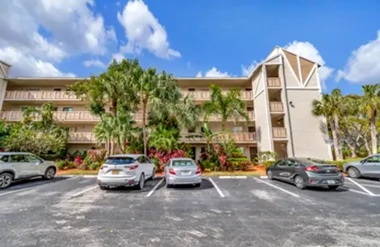 6585 KENSINGTON LN 307, DELRAY BEACH, FL..., Delray Beach, FL 33446