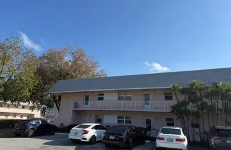 18081 SE COUNTRY CLUB DR APT 121, TEQUES..., Tequesta, FL 33469