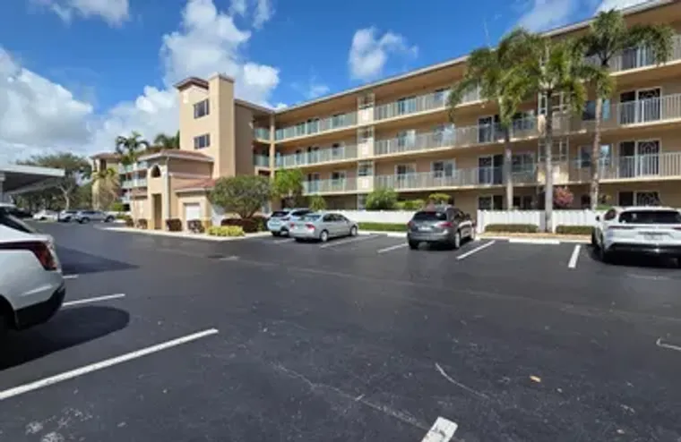 5777 GEMSTONE CT 207, BOYNTON BEACH, FL,..., Boynton Beach, FL 33437