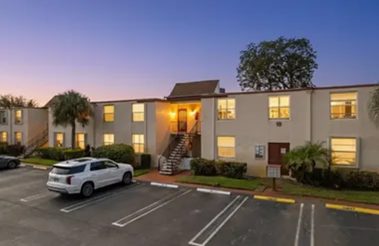 10 WILLOWBROOK LN 104, DELRAY BEACH, FL,..., Delray Beach, FL 33446