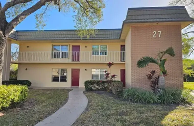 27 VISTA GARDENS TRL 102, VERO BEACH, FL..., Vero Beach, FL 32962