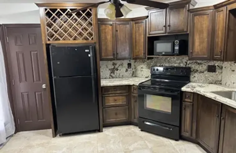 3 GREENWAY VLG 108, ROYAL PALM BEACH, FL..., Royal Palm Beach, FL 33411