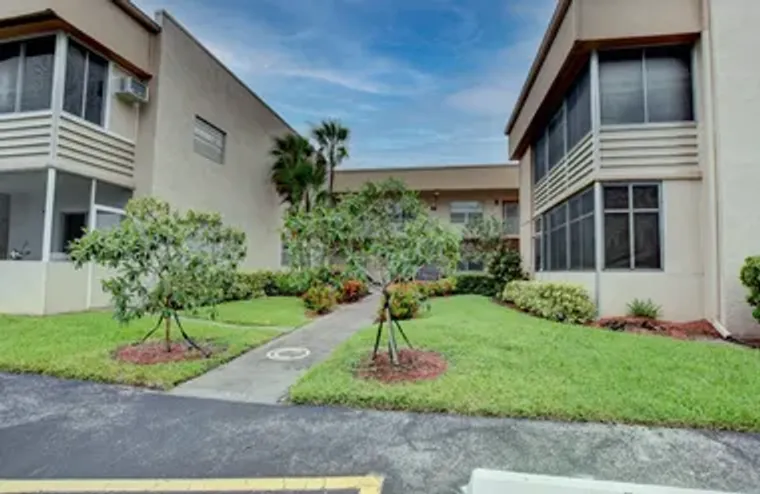 138 FLANDERS C C, DELRAY BEACH, FL, 3348..., Delray Beach, FL 33484