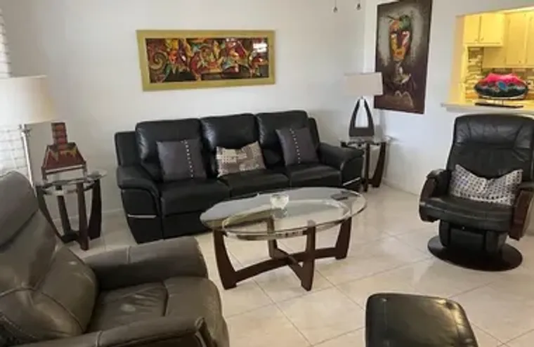 300 WINDSOR M, WEST PALM BEACH, FL, 3341..., West Palm Beach, FL 33417