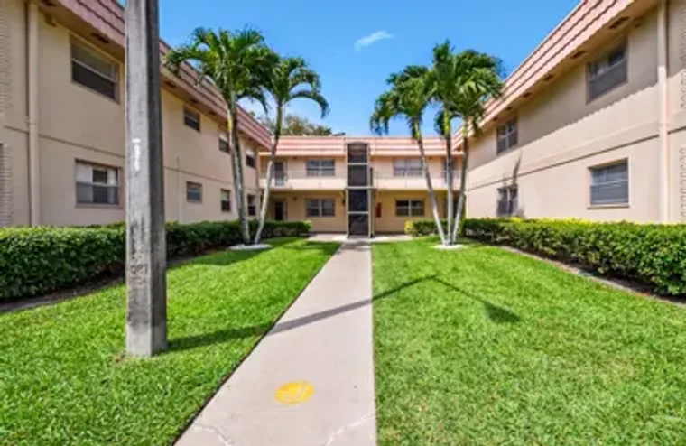 447 SAXONY J # 447-J, DELRAY BEACH, FL, ..., Delray Beach, FL 33446