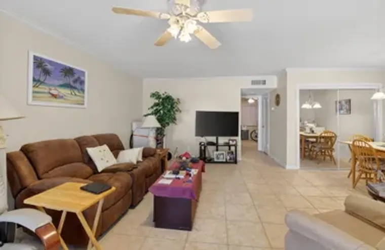 220 HIGH POINT CT B, DELRAY BEACH, FL, 3..., Delray Beach, FL 33445