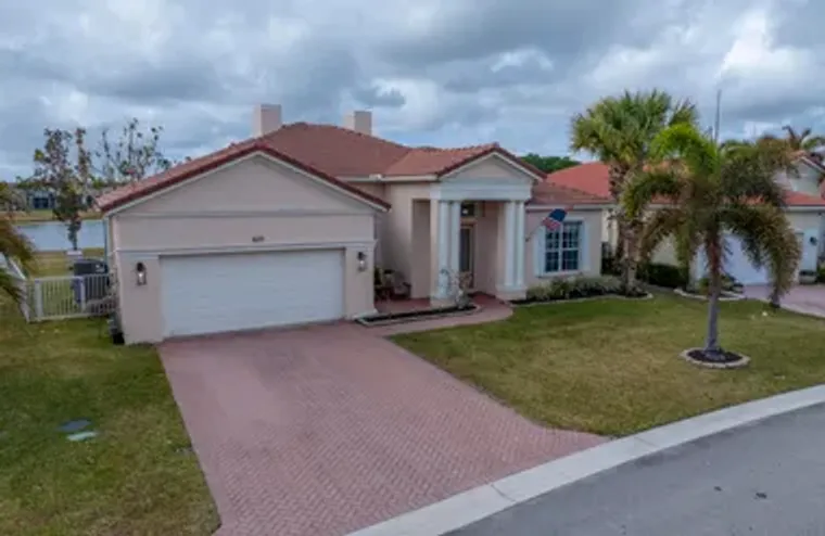 625 SW LONG KEY CT, PORT SAINT LUCIE, FL..., Port Saint Lucie, FL 34986