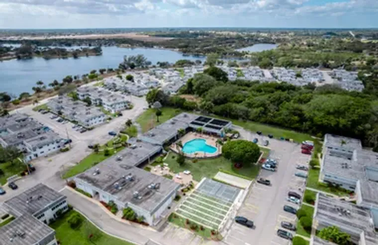 2840 LAKE OSBORNE DR 111, LAKE WORTH BEA..., Lake Worth Beach, FL 33461