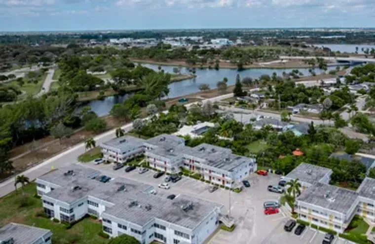 2840 LAKE OSBORNE DR 111, LAKE WORTH BEA..., Lake Worth Beach, FL 33461