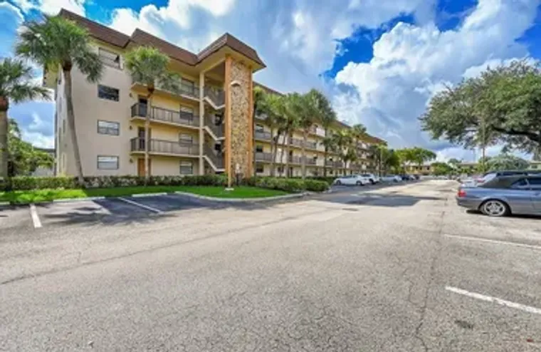 6095 N SABAL PALM BLVD 212, TAMARAC, FL,..., Tamarac, FL 33319