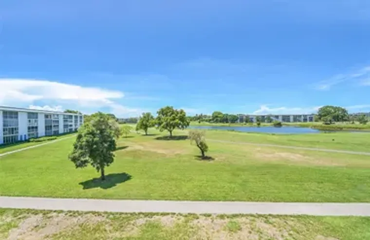 2801 VICTORIA WAY APT D3, COCONUT CREEK,..., Coconut Creek, FL 33066