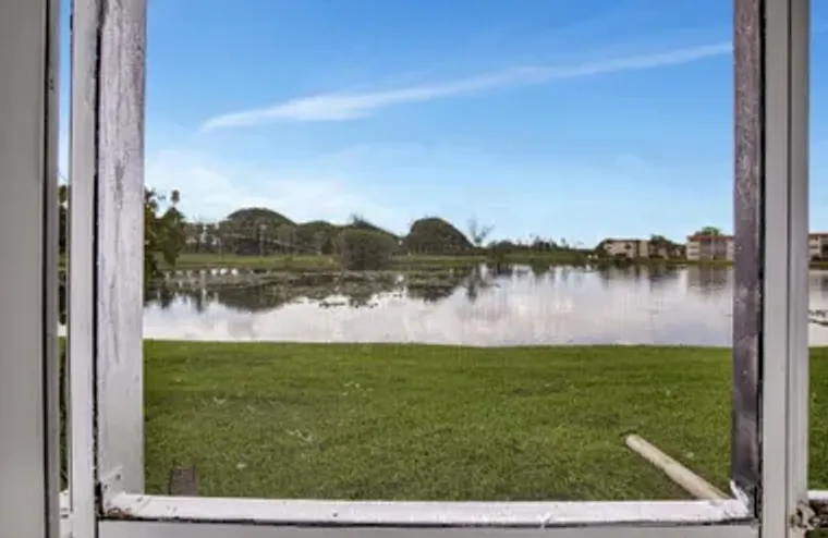 9400 N HOLLYBROOK LAKE DR 105, PEMBROKE ..., Pembroke Pines, FL 33025