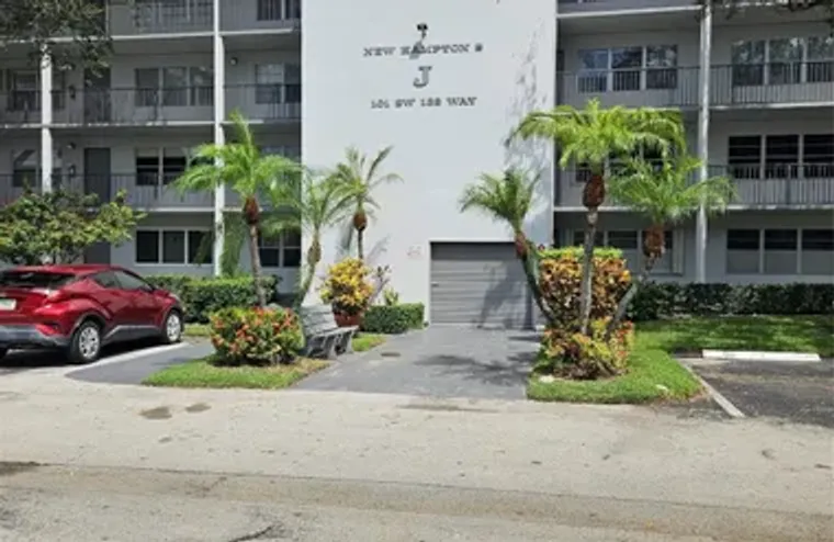 101 SW 132ND WAY APT 218, PEMBROKE PINES..., Pembroke Pines, FL 33027