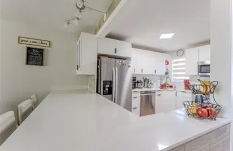 8900 WASHINGTON BLVD 115, PEMBROKE PINES..., Pembroke Pines, FL 33025