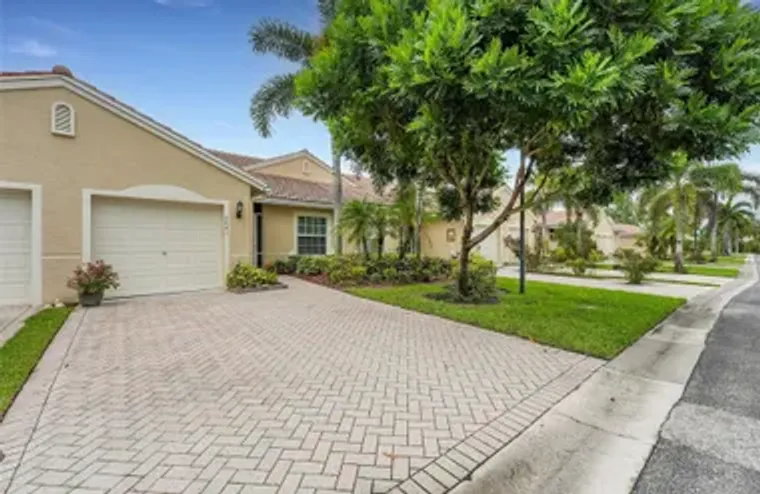 2041 STONINGTON TER, WEST PALM BEACH, FL..., West Palm Beach, FL 33411
