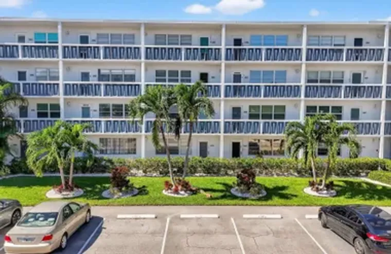 2005 BERKSHIRE A # 2005, DEERFIELD BEACH..., Deerfield Beach, FL 33442