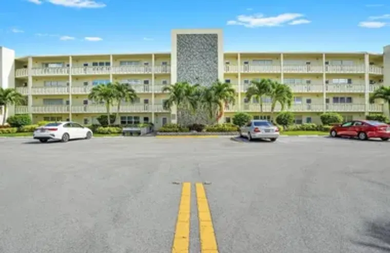 2013 CAMBRIDGE A 2013, DEERFIELD BEACH, ..., Deerfield Beach, FL 33442