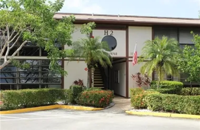 9728 S BELFORT CIR # 206, TAMARAC, FL, 3..., Tamarac, FL 33321