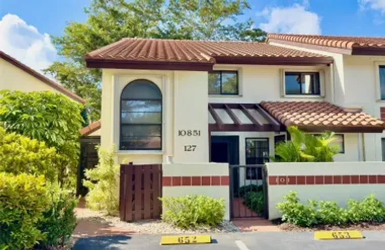 10851 PALM LAKE AVE 201, BOYNTON BEACH, ..., Boynton Beach, FL 33437