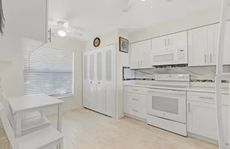 14575 BONAIRE BLVD 202, DELRAY BEACH, FL..., Delray Beach, FL 33446