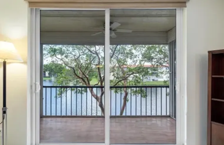 8971 S HOLLYBROOK BLVD APT 209, PEMBROKE..., Pembroke Pines, FL 33025