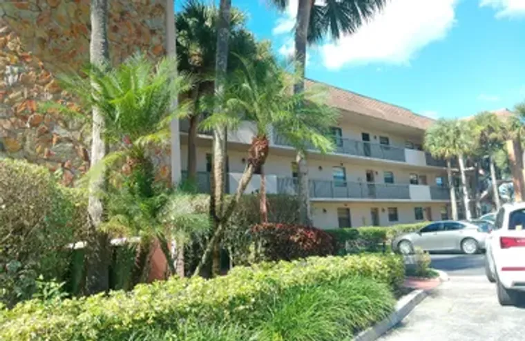 6085 N SABAL PALM BLVD 109, TAMARAC, FL,..., Tamarac, FL 33319