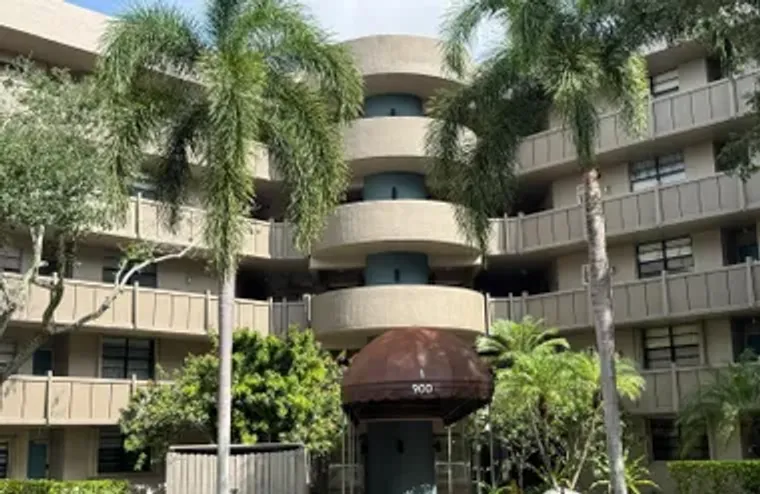 900 COLONY POINT CIR 407, PEMBROKE PINES..., Pembroke Pines, FL 33026