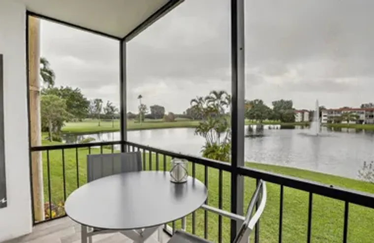 9623 S HOLLYBROOK LAKE DR 204, PEMBROKE ..., Pembroke Pines, FL 33025