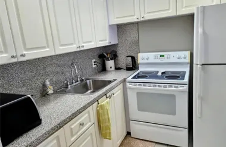 3009 ELLESMERE A # 3009, DEERFIELD BEACH..., Deerfield Beach, FL 33442