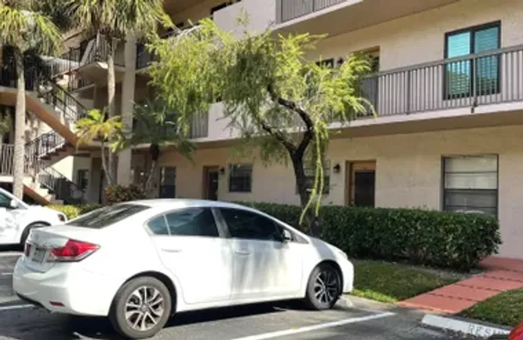 6080 N SABAL PALM BLVD 103, TAMARAC, FL,..., Tamarac, FL 33319