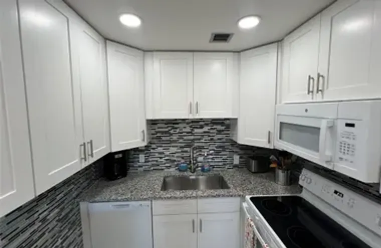 62 FARNHAM C # 62, DEERFIELD BEACH, FL, ..., Deerfield Beach, FL 33442