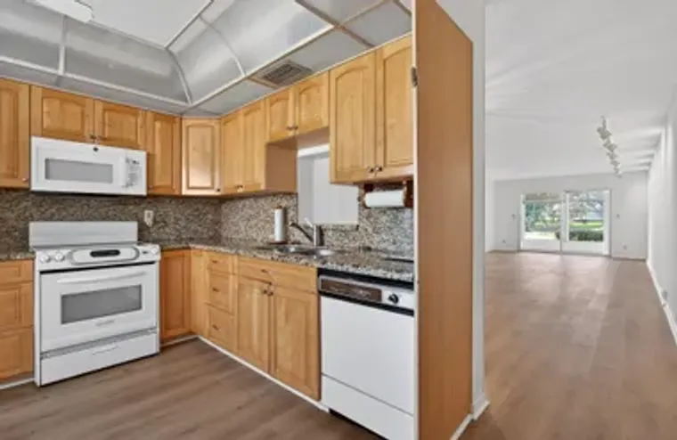 3101 PORTOFINO PT A1, COCONUT CREEK, FL,..., Coconut Creek, FL 33066