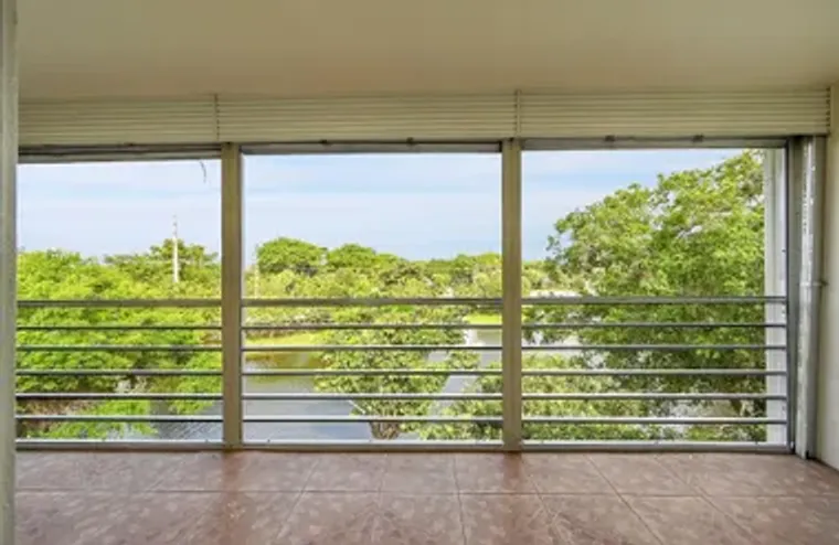 2502 ANTIGUA TER J4, COCONUT CREEK, FL, ..., Coconut Creek, FL 33066