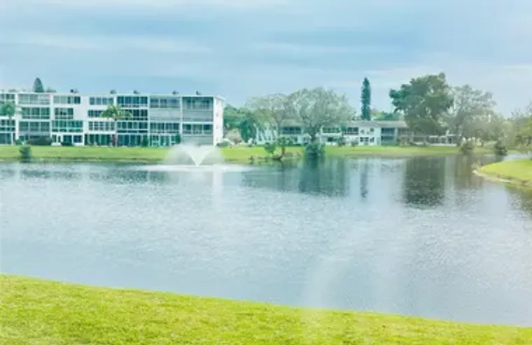 2007 ISLEWOOD D # 2007, DEERFIELD BEACH,..., Deerfield Beach, FL 33442