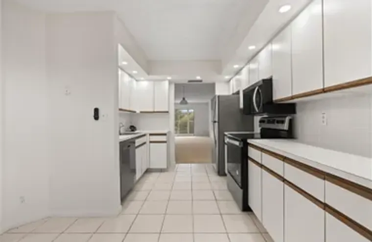 1801 ELEUTHERA PT J3, COCONUT CREEK, FL,..., Coconut Creek, FL 33066