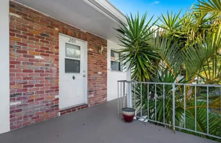 2851 E GOLF BLVD 205, POMPANO BEACH, FL,..., Pompano Beach, FL 33064