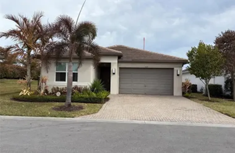 11717 SW SILVER CREEK AVE, PORT ST LUCIE..., Port St Lucie, FL 34987