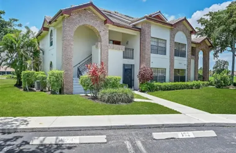 8049 ABERDEEN DR 101, BOYNTON BEACH, FL,..., Boynton Beach, FL 33472