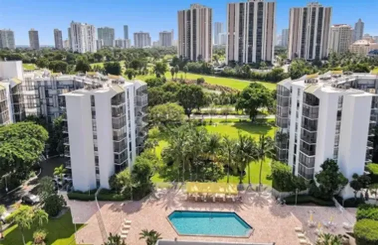 20500 W COUNTRY CLUB DR 416, AVENTURA, F..., Aventura, FL 33180