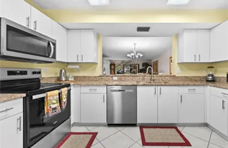 9716 SILLS DR 103, BOYNTON BEACH, FL, 33..., Boynton Beach, FL 33437