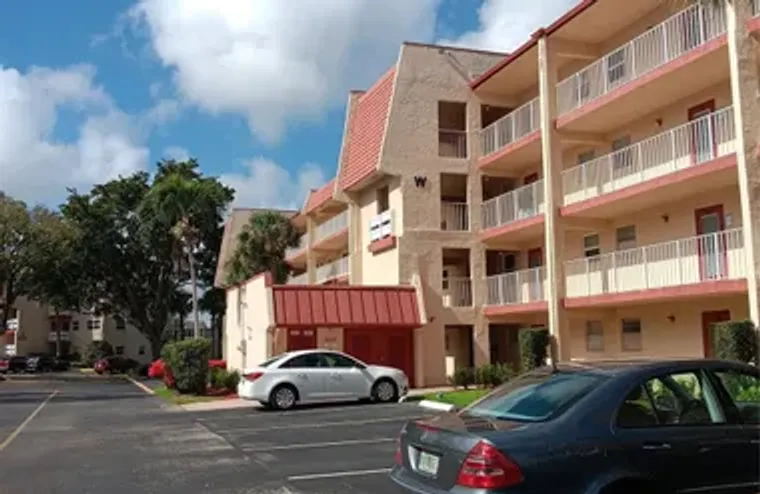 1035 COUNTRY CLUB DR 206, MARGATE, FL, 3..., Margate, FL 33063