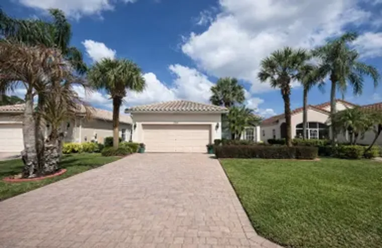 320 NW TREELINE TRCE, PORT ST. LUCIE, FL..., Port St. Lucie, FL 34986