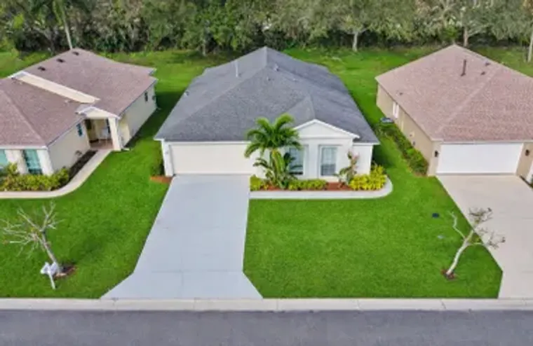 220 SW LAKE FOREST WAY, PORT ST. LUCIE, ..., Port St. Lucie, FL 34986