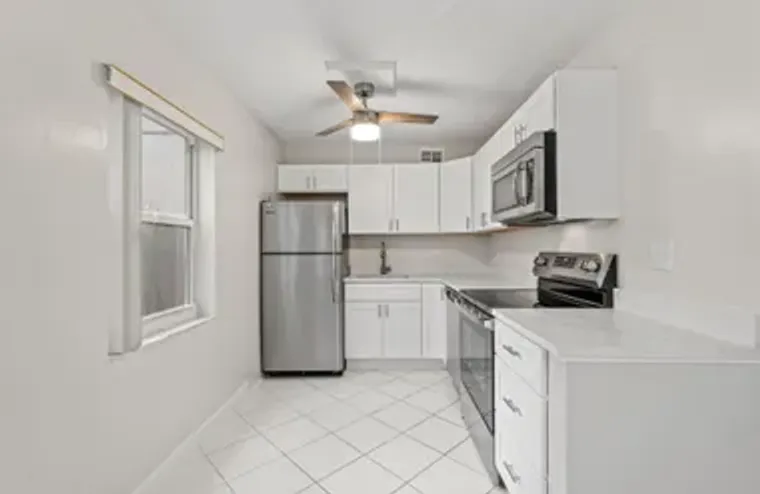 932 FLANDERS T T, DELRAY BEACH, FL, 3348..., Delray Beach, FL 33484