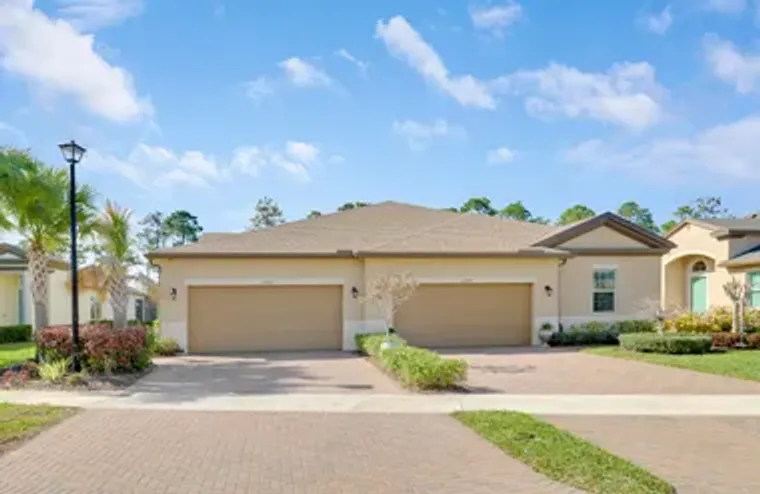 10894 SW WINDING LAKES CIR, PORT ST. LUC..., Port St. Lucie, FL 34987