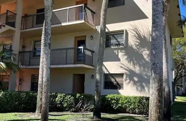 6085 N SABAL PALM BLVD 109, TAMARAC, FL,..., Tamarac, FL 33319