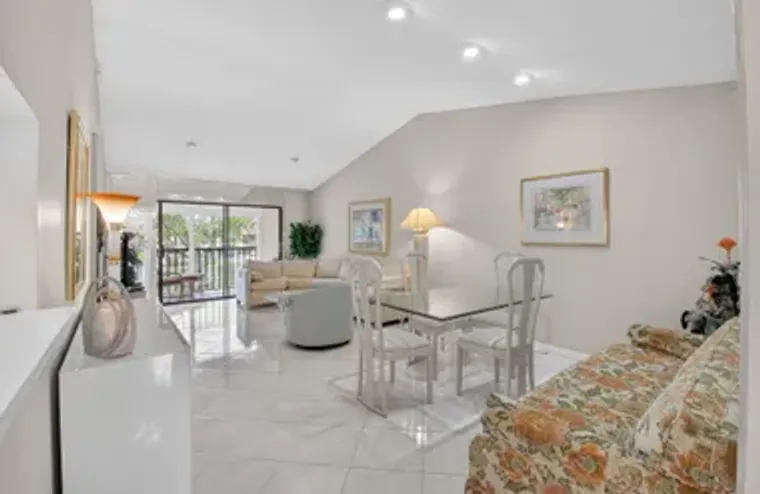 15235 LAKES OF DELRAY BLVD 303, DELRAY B..., Delray Beach, FL 33484