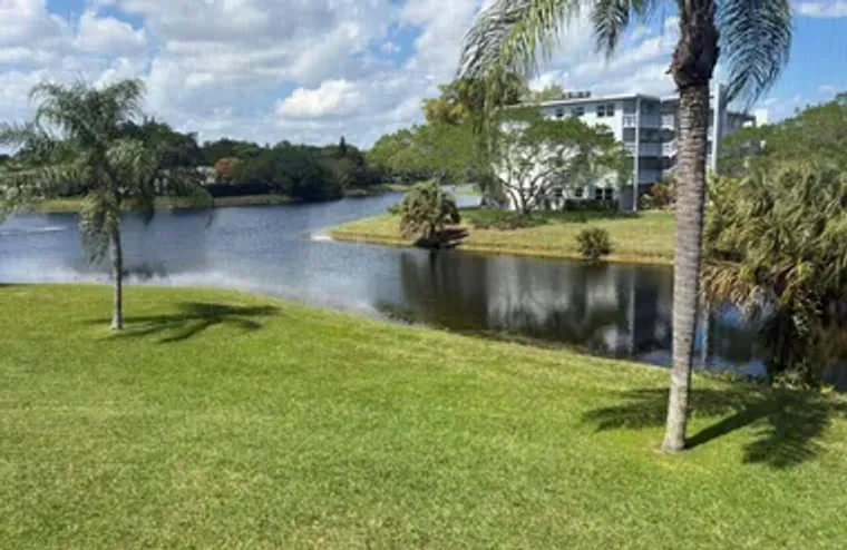 2002 OAKRIDGE A OAKRIDGE A 2002, DEERFIE..., Deerfield Beach, FL 33442