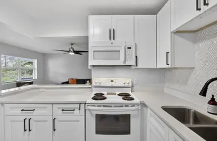 155 WINDSOR G G, WEST PALM BEACH, FL, 33..., West Palm Beach, FL 33417