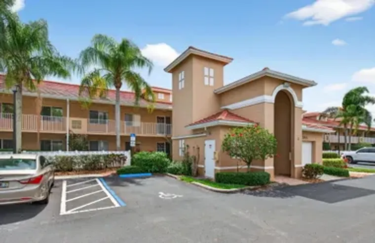 5952 REGAL GLEN DR 104, BOYNTON BEACH, F..., Boynton Beach, FL 33437